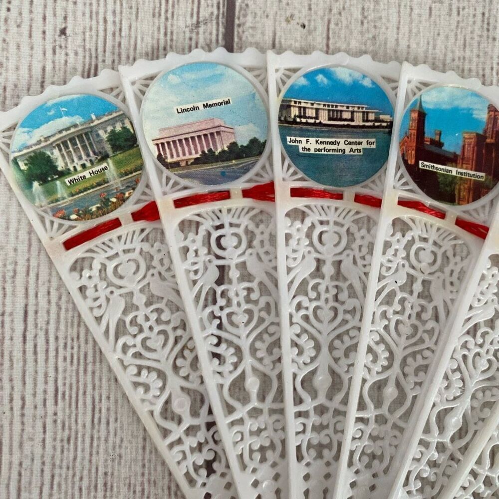 Vintage 1980’s plastic accordian fan Washington D.C. monuments and memorials - Picture 2 of 5